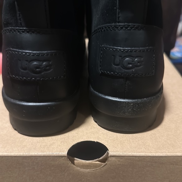 UGG Greda Waterproof Duck Boot: BLACK: NIB: SZ 6 - Picture 5 of 9